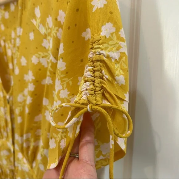Billabong Yellow and White Floral Mini dress - Picture 9 of 11
